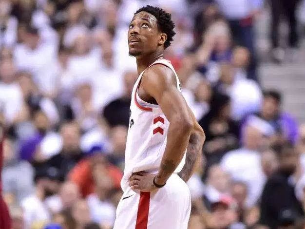 斯队内的调 斯队内的调