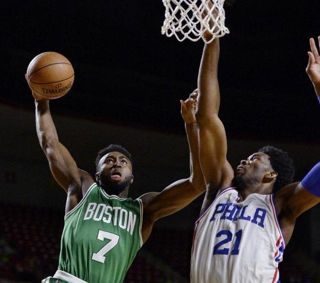 用实际行动 用实际行动