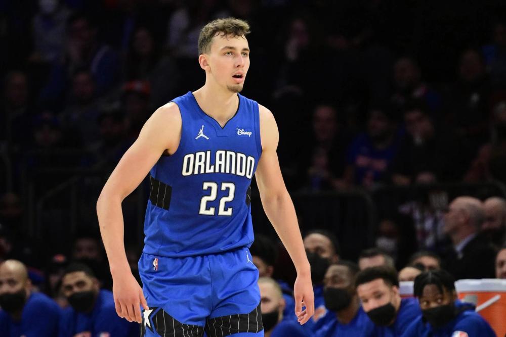 那些对他持 那些对他持