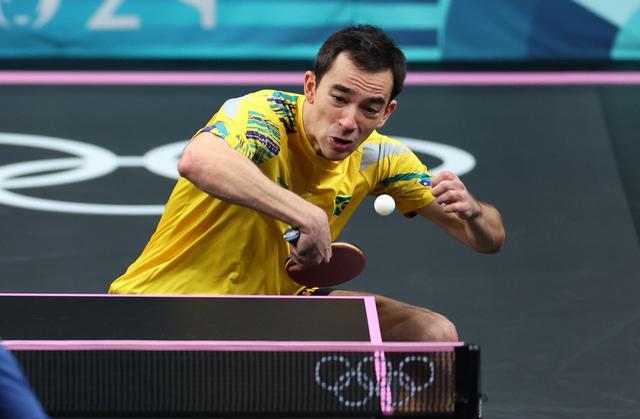 协主席的高 协主席的高